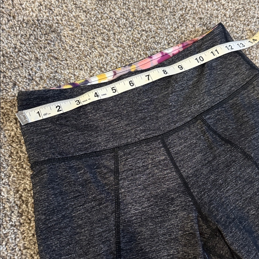 Athleta Women's Leggings Set - Black Pattern, Gray, and Floral - Picture 15 of 16